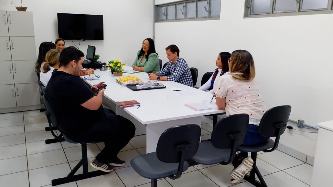 centro-de-ensino-do-hospital-estadual-de-jatai-promove-reuniao-de-alinhamento-com-coordenadores-de-cursos-da-ufj